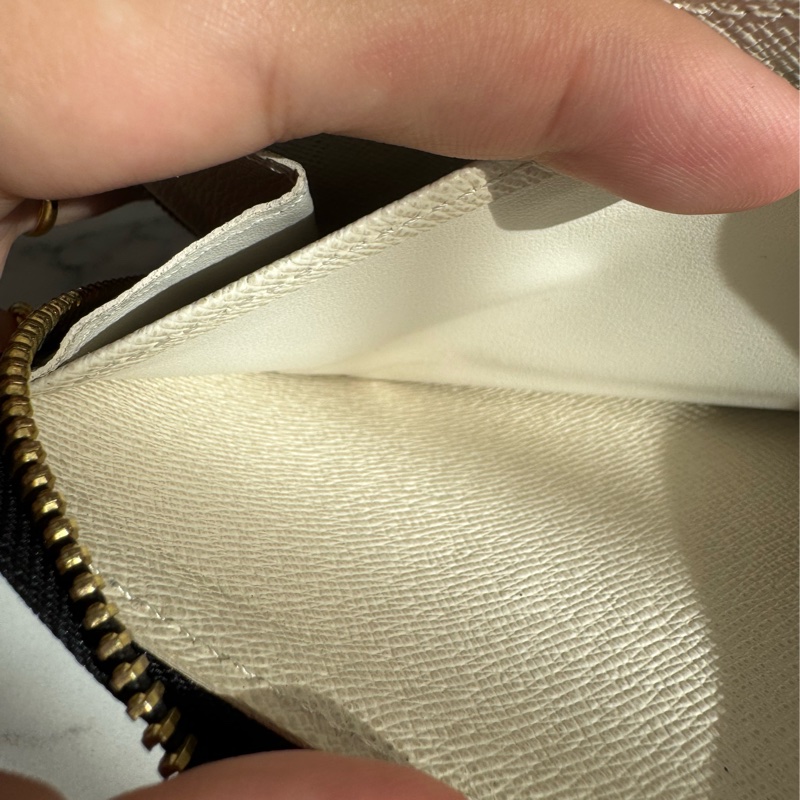 LV M44745豹紋ㄇ拉長夾-25