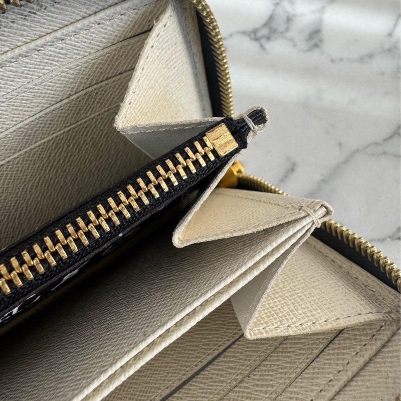 LV M44745豹紋ㄇ拉長夾-46