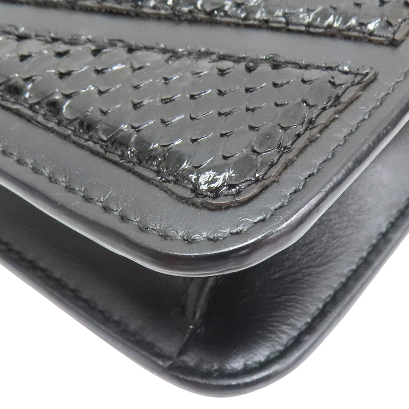 黑色 亮面特殊皮革 肩背包【 Bulgari 寶格麗 】-8