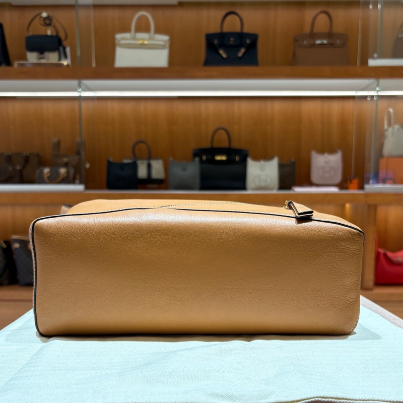 【立體剪裁、低調有型】LOEWE Puzzle Hobo 拼圖包|咖啡色小牛皮|柔軟大容量設計|兼具藝術感與實用性-2