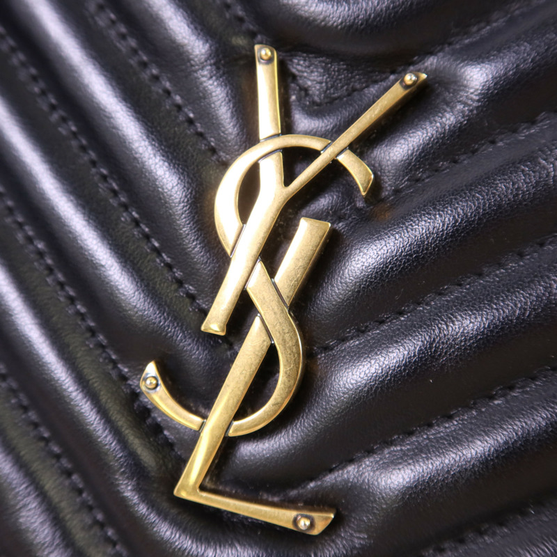 YVES SAINT LAURENT 牛皮皮革Lou Camera Bag金扣肩背袋-9