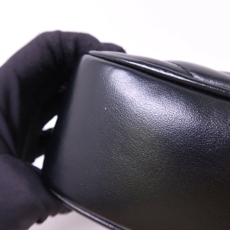 YVES SAINT LAURENT 牛皮皮革Lou Camera Bag金扣肩背袋-15