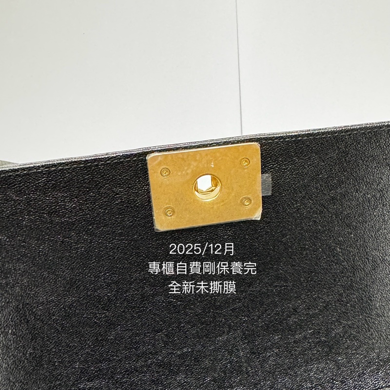 【2025/12/9專櫃剛保養】 Chanel Leboy25 魚子醬牛皮 專櫃24.1萬!-14