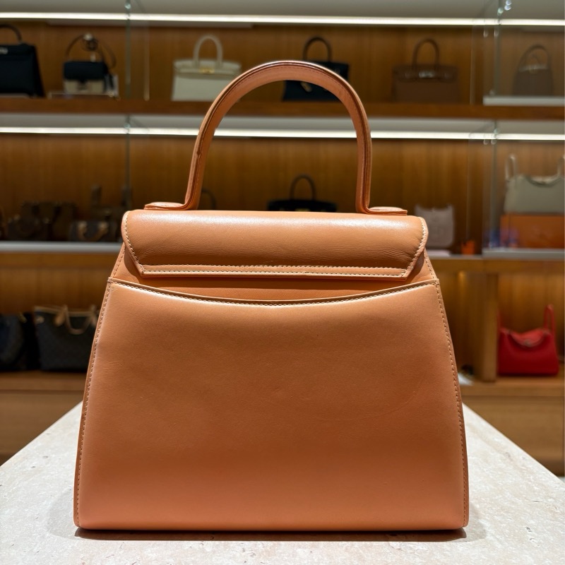 【圓標鎖扣太迷人】Givenchy 紀梵希 Vintage 中古手提包｜圓形金屬標誌｜2way 可肩背可手提｜焦糖棕皮革質感滿分-1