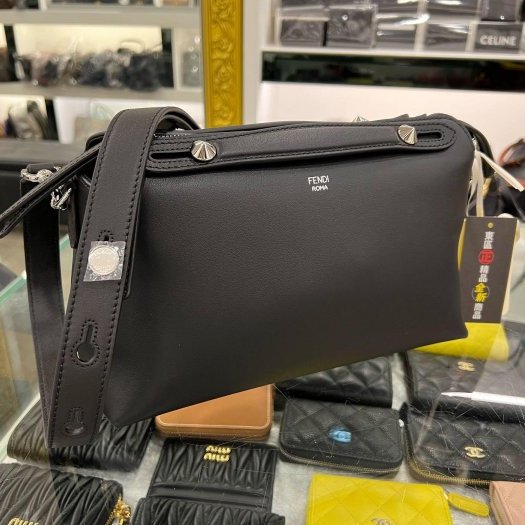 區正精品㊣Fendi 8BL146 By the Way bag 全新黑色小牛皮銀扣手提肩背包中型 RZ5665-1