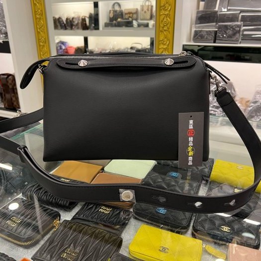 區正精品㊣Fendi 8BL146 By the Way bag 全新黑色小牛皮銀扣手提肩背包中型 RZ5665-4