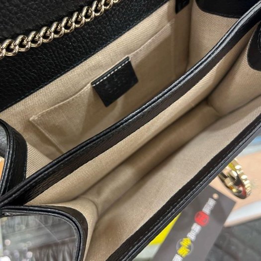 東區正精品㊣GUCCI 510304 近全新黑色全皮金扣金屬雙G壓釦式斜背包鍊包 RA1820-4