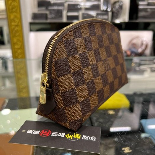 東區正精品㊣LV N47516 Pochette 全新未使用咖啡色棋盤格拉鍊貝殼包化妝包 RA1818-1