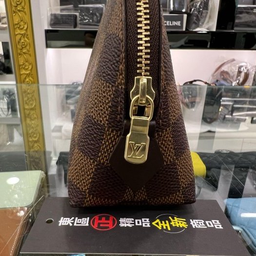 東區正精品㊣LV N47516 Pochette 全新未使用咖啡色棋盤格拉鍊貝殼包化妝包 RA1818-6