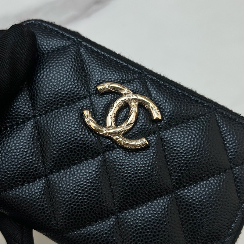 Chanel 絕版 絕美 雕花黑金logo 加大款 近新品-3