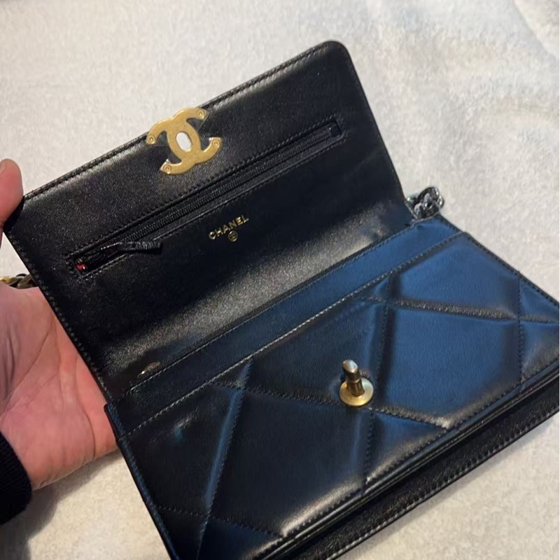 Chanel / 香奈兒 19BagWOC黑金菱格紋 新款非老款羊皮鏈條包，晶片款 尺寸：12×19×3.5-7