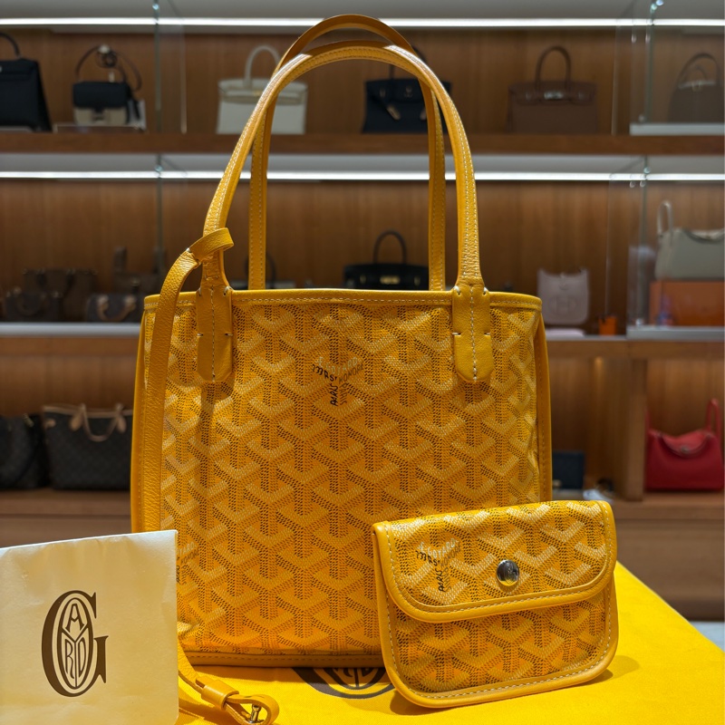 【小小一顆,藏著妳的風格】Goyard Anjou Mini 迷你托特包|雙面可用設計|經典黃老花帆布|附同色內袋!-0