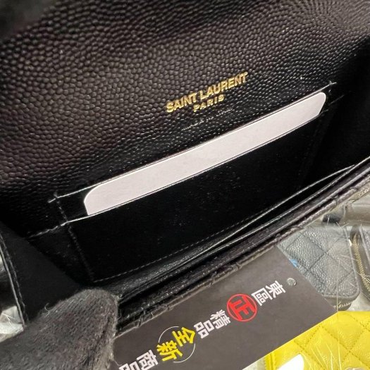 東區正精品㊣ YSL Saint Laurent 651026 全新黑色荔枝紋牛皮菱格紋V紋金字 LOGO釦子翻蓋卡片夾零錢包 RZ5613-3
