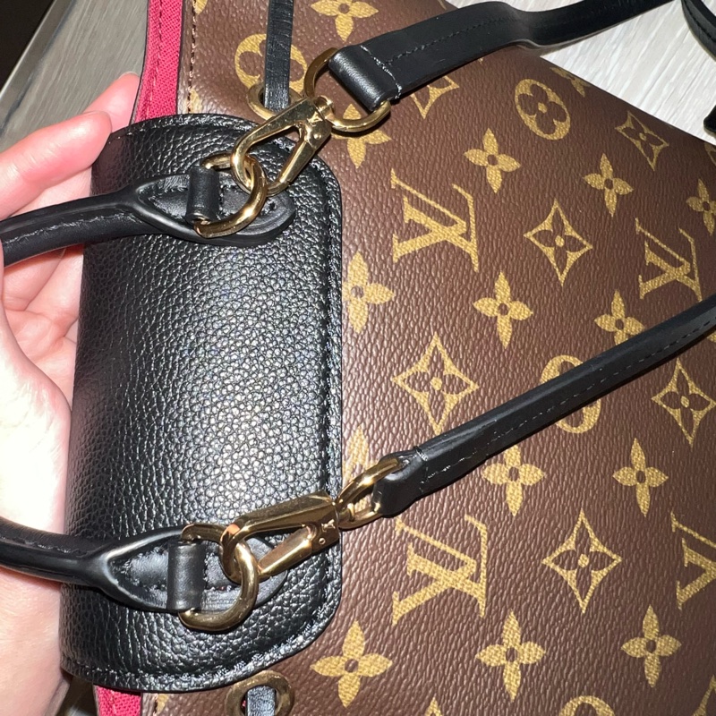 LV montsouris BB 黑拼老花 後背包-9