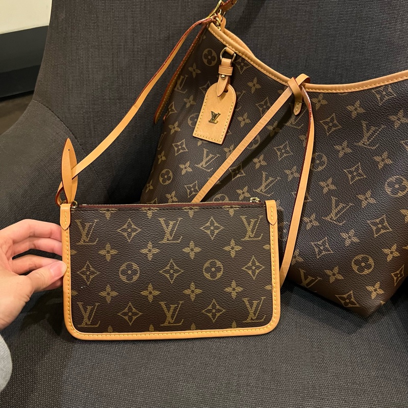 📢二手近新 LV最強的超搶手年度包王🔥Louis Vuitton Carryall PM 晶片款 正品-6