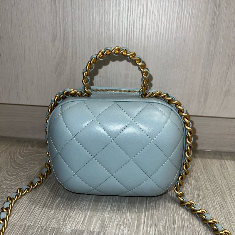 CHANEL CC Bubble Vanity-1