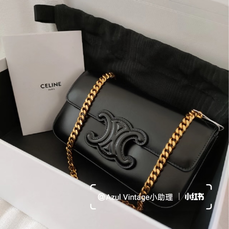 #櫃上在售12萬 #近新🈶台灣購證 Celine黑金凱旋門腋下肩背包-0