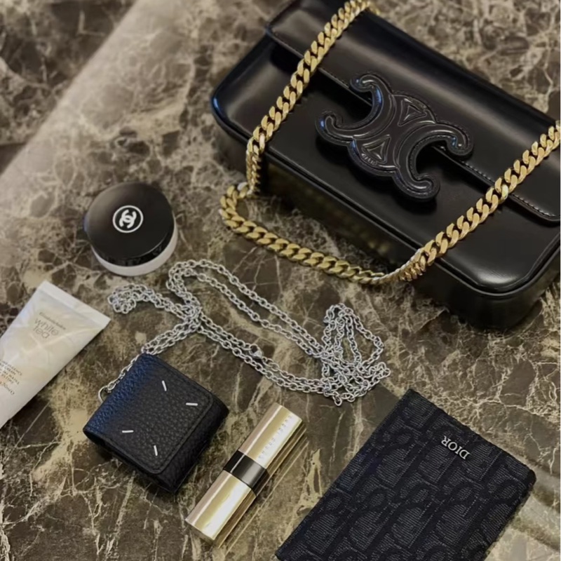 #櫃上在售12萬 #近新🈶台灣購證 Celine黑金凱旋門腋下肩背包-10