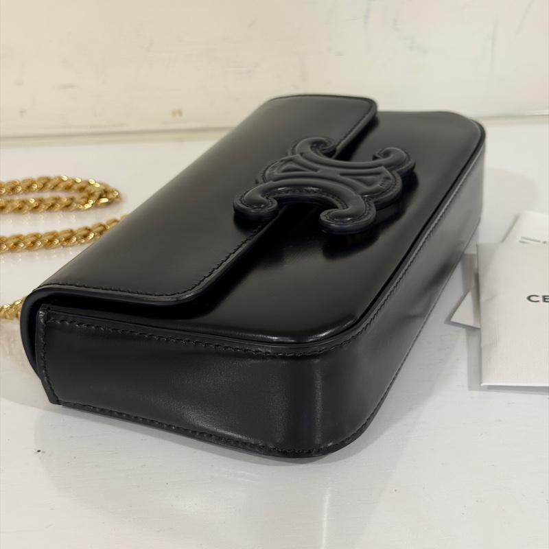 #櫃上在售12萬 #近新🈶台灣購證 Celine黑金凱旋門腋下肩背包-22