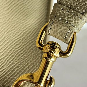 *奢華大道國際精品*【D0269】DIOR奶茶色 30 MONTAIGNE 中款手提/肩背兩用包 M9321UMBA-8