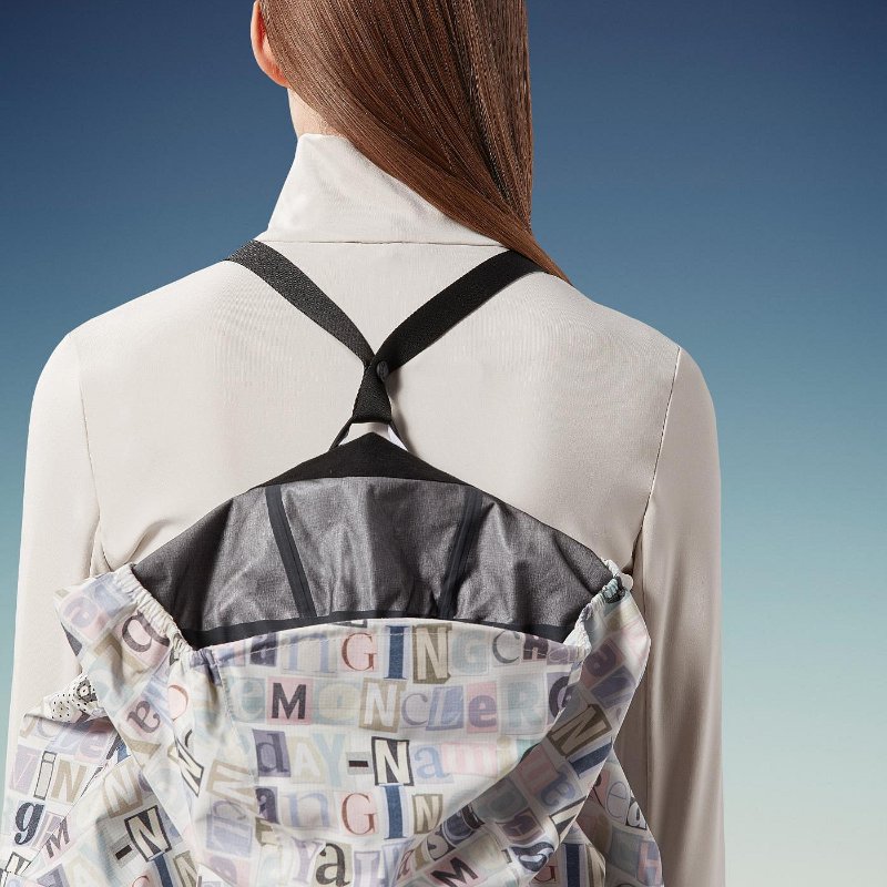 💎Han's house精品服飾💎 moncler 滑雪系列 高機能 防水 尼龍 風衣 連帽 外套-4