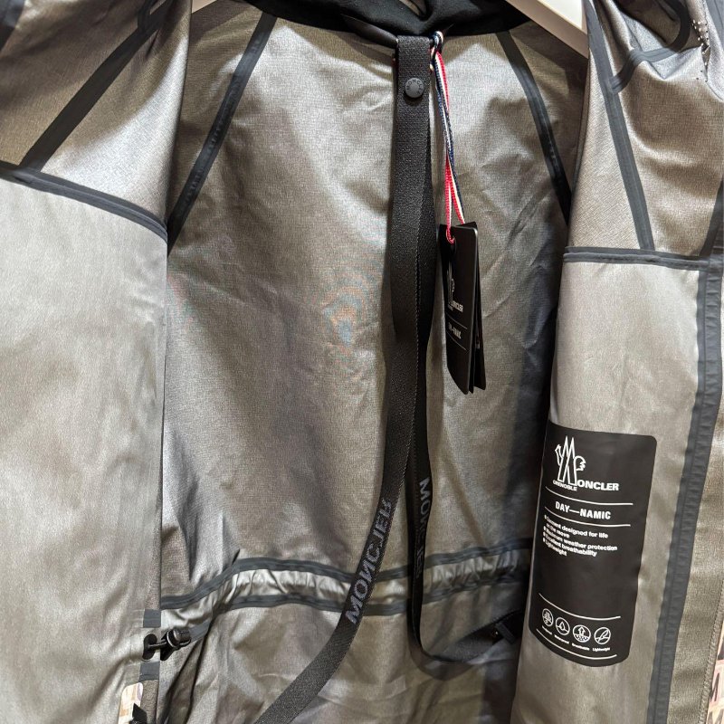💎Han's house精品服飾💎 moncler 滑雪系列 高機能 防水 尼龍 風衣 連帽 外套-6