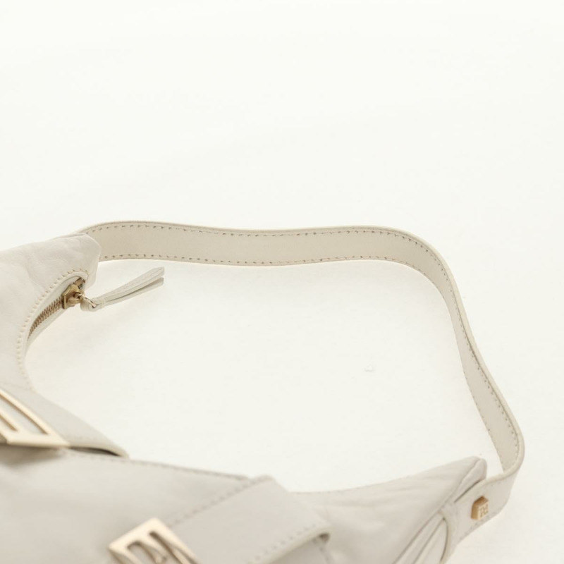 【日本直送】FENDI Mamma Baguette 單肩包,白色皮革,金色,正品,貨號 154081M-13