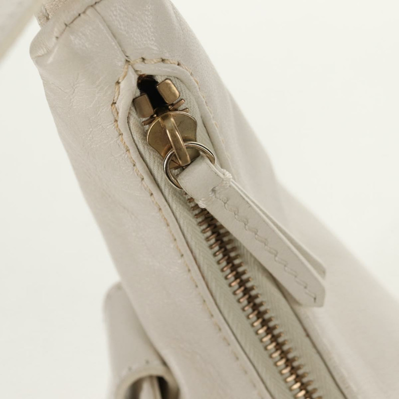 【日本直送】FENDI Mamma Baguette 單肩包,白色皮革,金色,正品,貨號 154081M-21