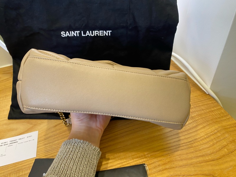 YSL Puffer mini 奶茶色雲朵包-7