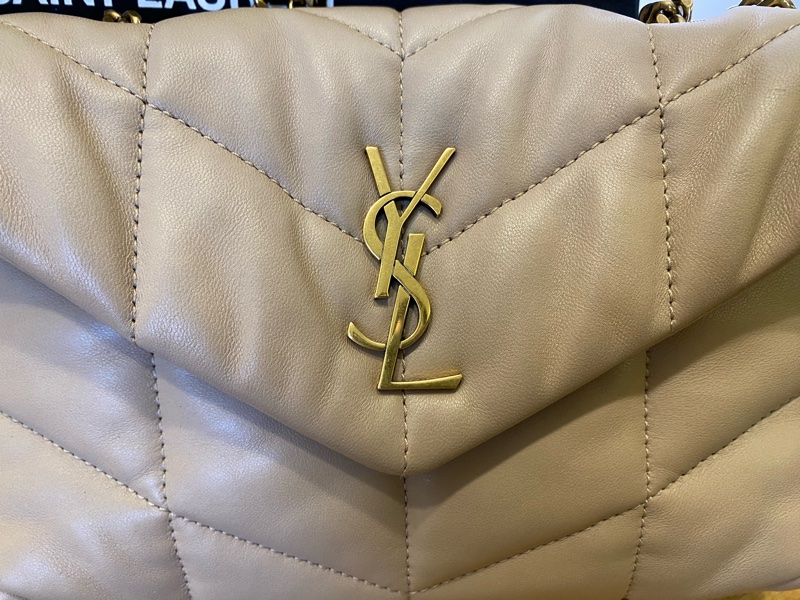 YSL Puffer mini 奶茶色雲朵包-14