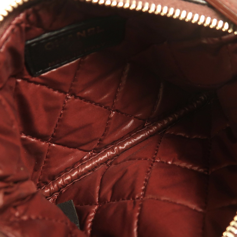 CHANEL 羊皮皮革Pouch金扣手拿包-4