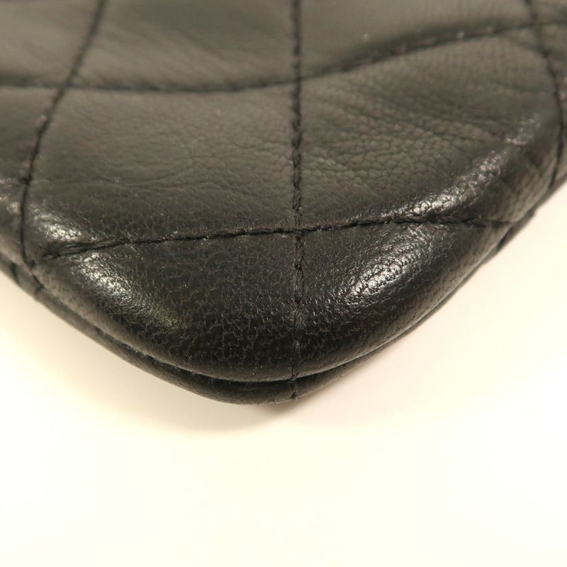 CHANEL 羊皮皮革Pouch金扣手拿包-10