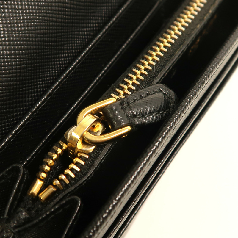 PRADA 牛皮皮革Long Wallet金扣長錢包-15