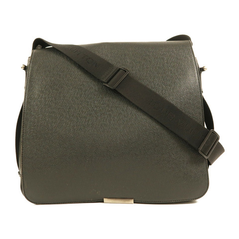 LOUIS VUITTON Taiga Victor銀扣肩背袋