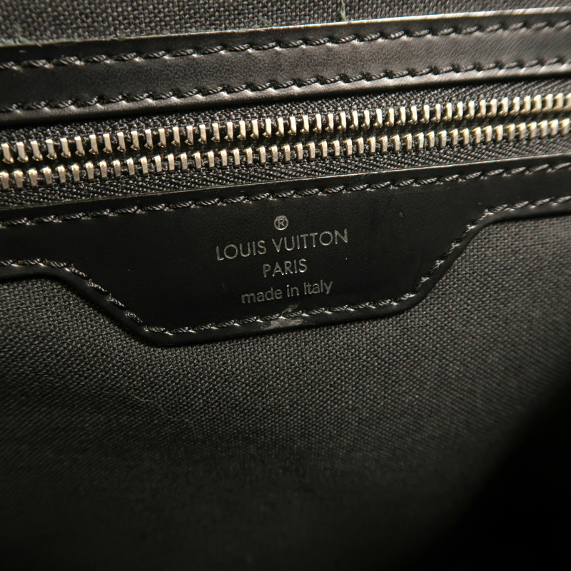 LOUIS VUITTON Taiga Victor銀扣肩背袋-5