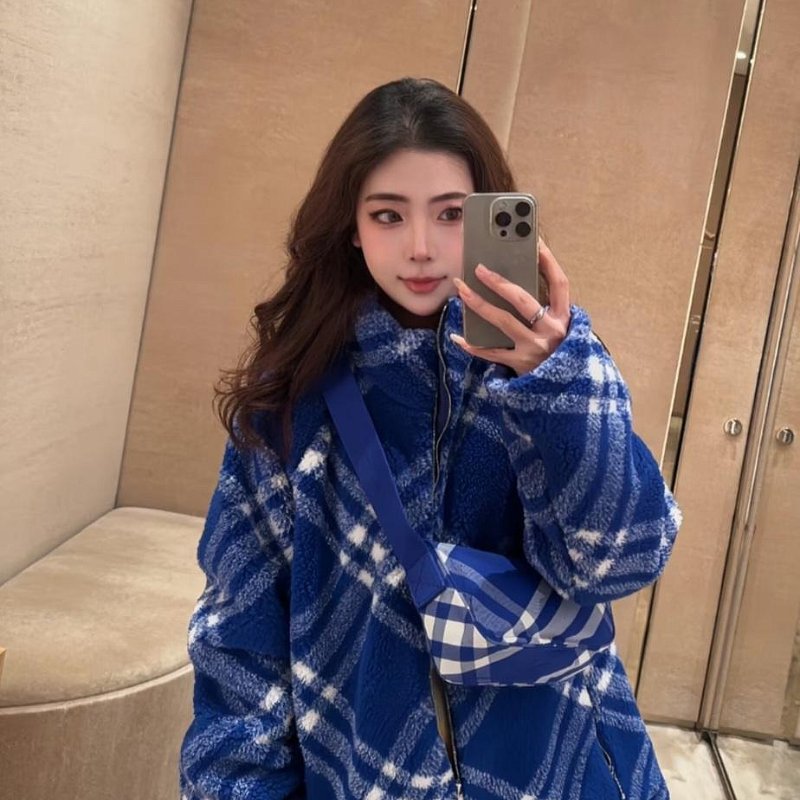 💎Han's house精品服飾💎 Burberry 格紋 外套 男女共穿 雙面 戰馬 原價73400-5