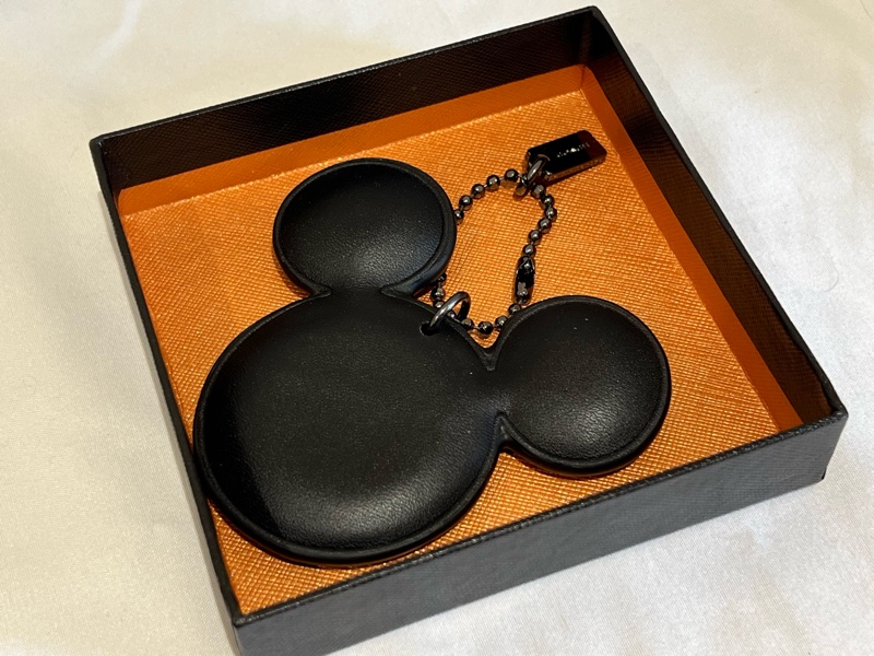 Coach*Disney 聯名限量米奇皮革吊飾(全新閒置品)-1
