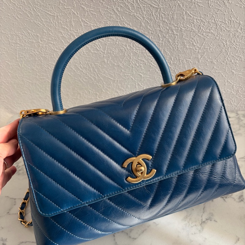 Chanel 藍色山型紋handle金鏈❣️年底犒賞包-10