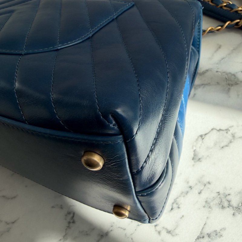 Chanel 藍色山型紋handle金鏈❣️年底犒賞包-15