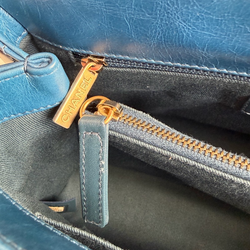 Chanel 藍色山型紋handle金鏈❣️年底犒賞包-19