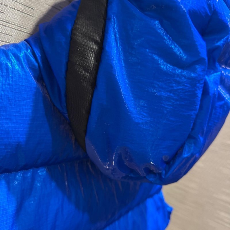 💎Han's house精品服飾💎moncler Lawu 亮面 羽絨 防水 連帽 背心-7