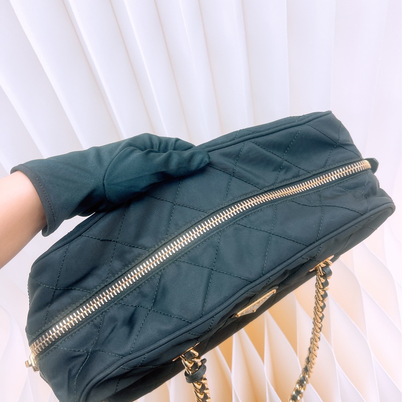 Prada 黑金菱格尼龍托特包/鏈條肩背包-12