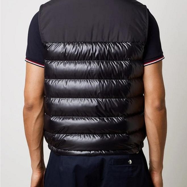 💎Han's house精品服飾💎moncler Cerces 羽絨 背心 原價39700-5