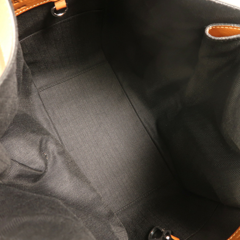 LOEWE 牛皮皮革Hammock銀扣手挽肩背兩用袋-9