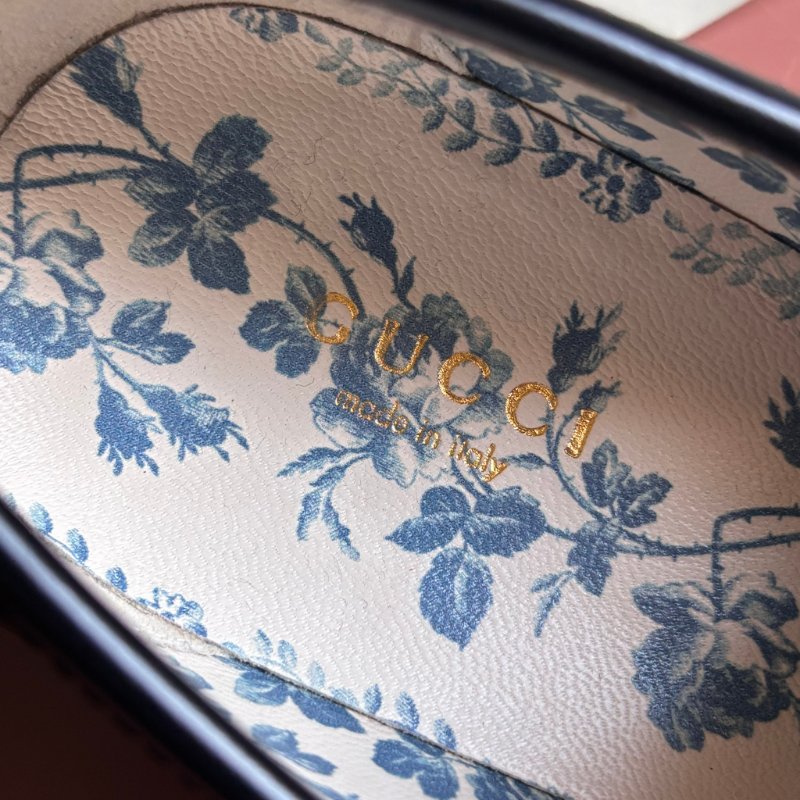 ::GUCCI:: 黑色皮革x金屬馬銜釦樂福鞋 38號-9