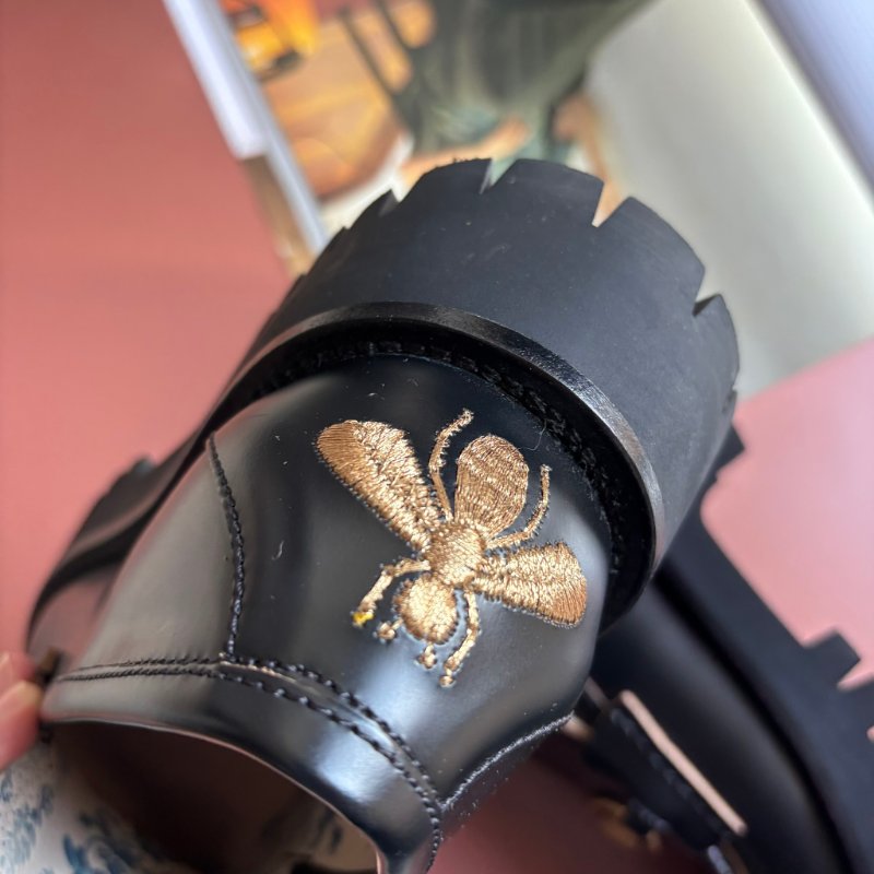 ::GUCCI:: 黑色皮革x金屬馬銜釦樂福鞋 38號-14