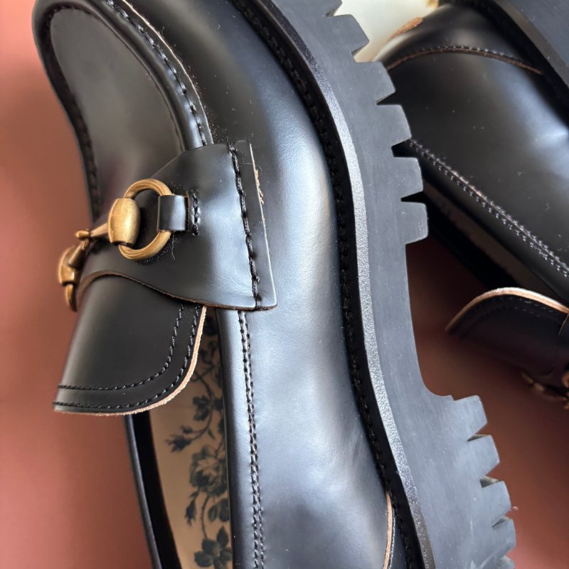 ::GUCCI:: 黑色皮革x金屬馬銜釦樂福鞋 38號-16