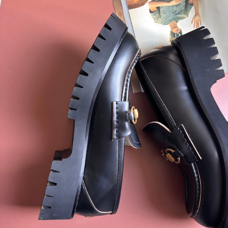 ::GUCCI:: 黑色皮革x金屬馬銜釦樂福鞋 38號-18