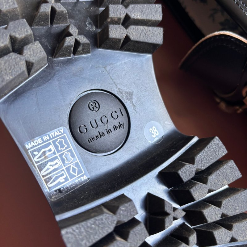 ::GUCCI:: 黑色皮革x金屬馬銜釦樂福鞋 38號-20