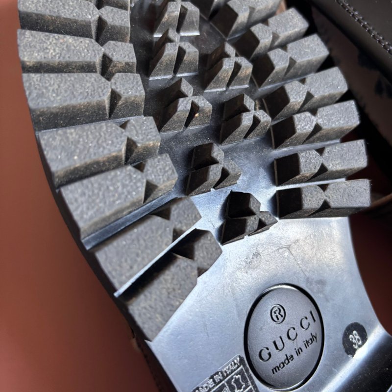 ::GUCCI:: 黑色皮革x金屬馬銜釦樂福鞋 38號-21